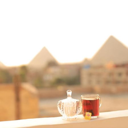 Готель Magic Golden Pyramids View Kafrat al Jabal Екстер'єр фото