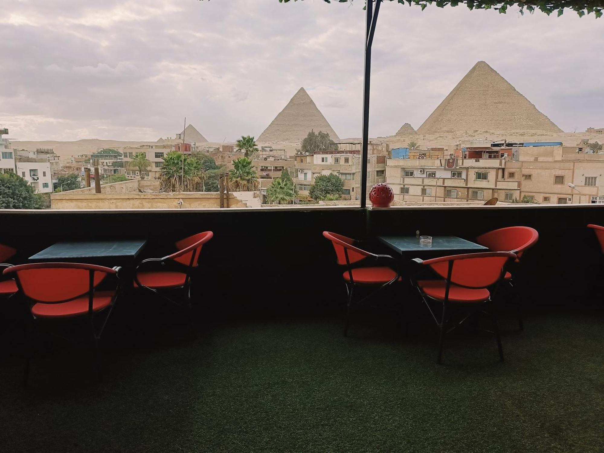 Готель Magic Golden Pyramids View Kafrat al Jabal Екстер'єр фото